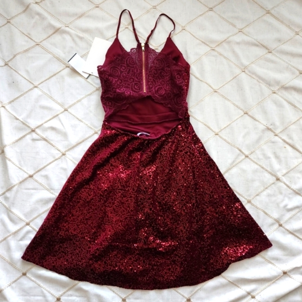 Honey & Rosie Red Sequin Dress Small NWT Cutout Back Sleeveless Mini Party - Picture 4 of 7